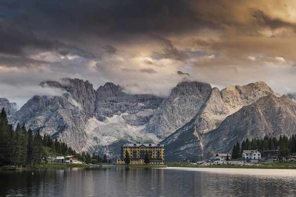 Speed editing in Lightroom – Sunset over Misurina Lake in Dolomites Mountains